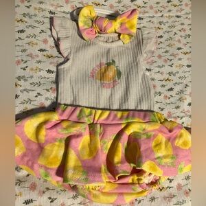 🍋 Lemon Print Baby Set 🍋 with Bow "mamas main squeeze" 3 month.
